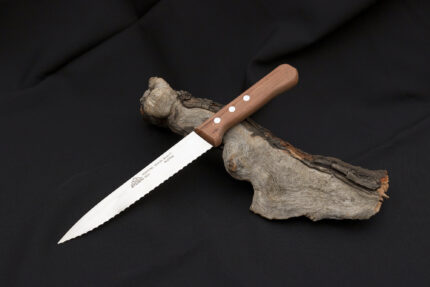 Kitchen knife with serration, 180 mm